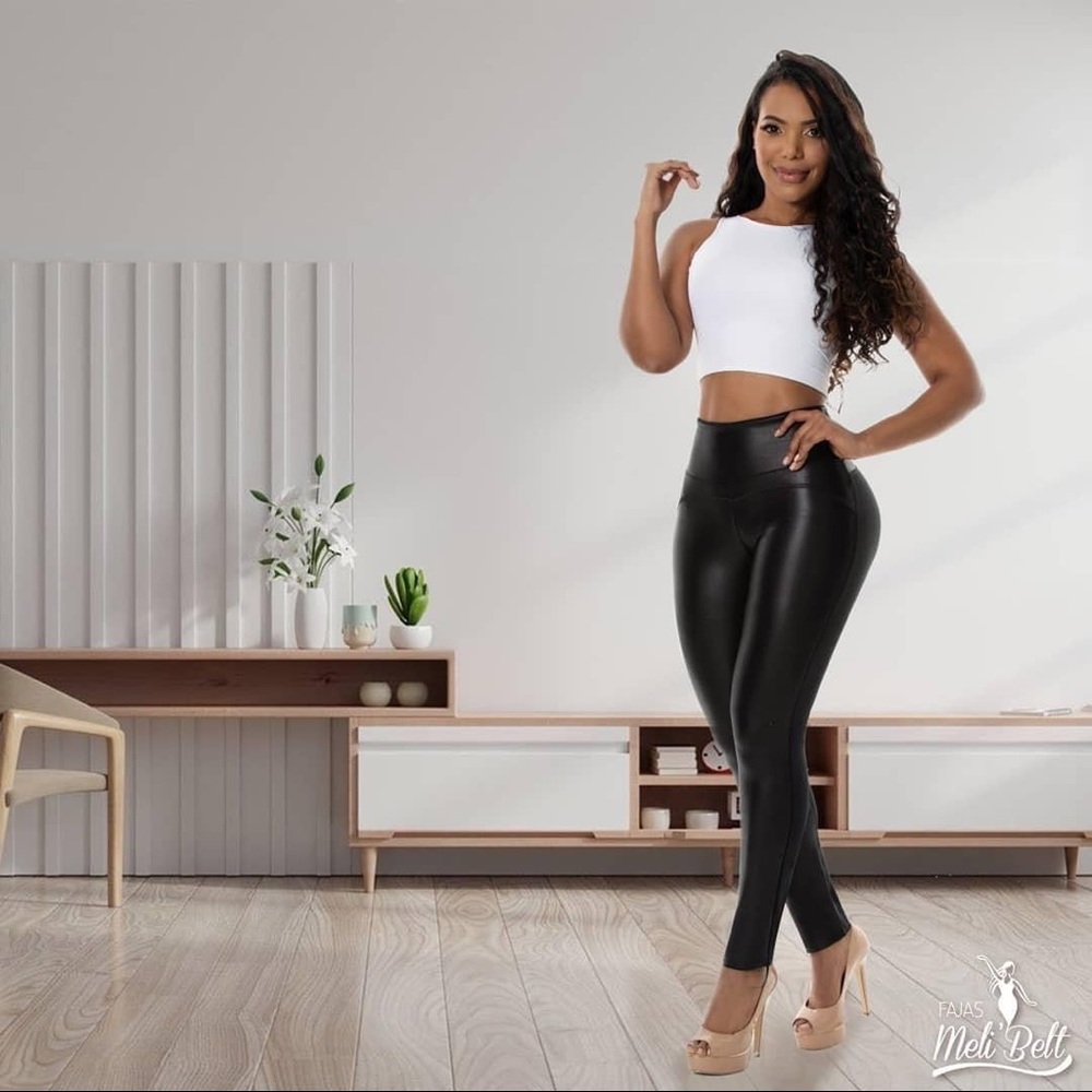 Melibelt Booty 🍑 Lifting Leggings (LAST 1)